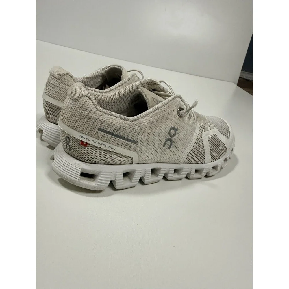 On Cloud 6 Shoes Womens Size 7 Sand /white  CloudTec Running Sneakers Athletic - Picture 3 of 10